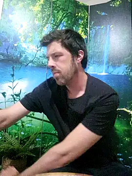 welcome-to-the-jungle online show from 07/04/26, 08:26