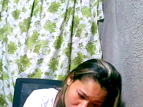 Sweeetgurll online show from 09/21/25, 05:47