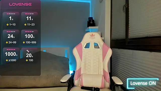 Snapshot of SelinaStorm chatting on 10/31/25, 12:55 SelinaStorm online show from 10/31/25, 12:55