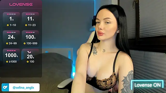 Snapshot of SelinaStorm chatting on 12/01/25, 12:59 SelinaStorm online show from 12/01/25, 12:59