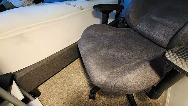 catt18 online show from 10/01/25, 03:51