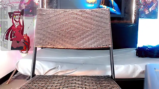 Natasha clifford online show from 04/09/26, 08:14