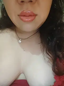 Julyy08 online show from 05/25/26, 02:56