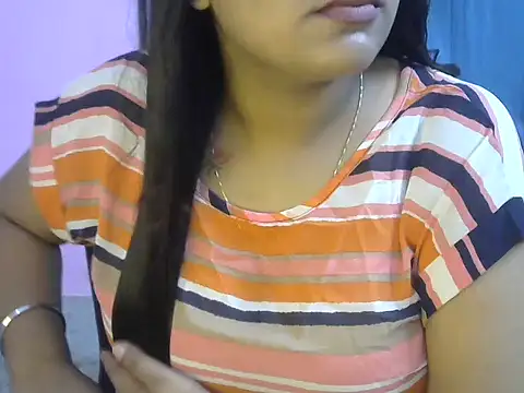 Queenxxx98 online show from 10/11/25, 07:01