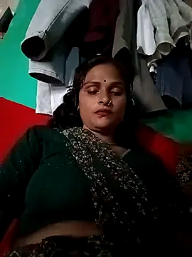 Snapshot of Sapna9685 chatting on 10/04/25, 07:28 Sapna9685 online show from 10/04/25, 07:28