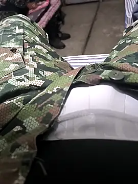 Snapshot of lamejorpene chatting on 10/17/25, 01:57 lamejorpene online show from 10/17/25, 01:57