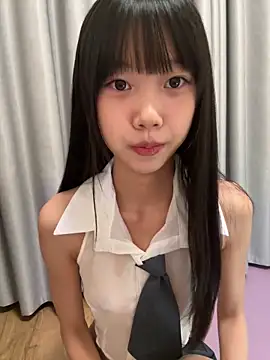 Snapshot of xinyu789 chatting on 11/20/25, 03:01 xinyu789 online show from 11/20/25, 03:01