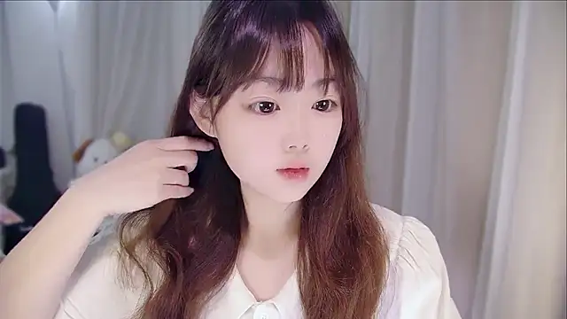 YUANYUAN-A online show from 04/19/26, 12:26