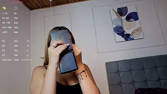 nikolevoshkie  online show from 01/13/26, 08:25