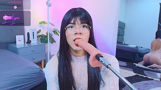 Slenna Moon online show from 03/20/26, 11:53