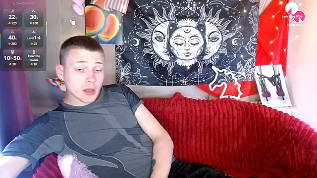 Xavier Night81 online show from 10/20/25, 08:04