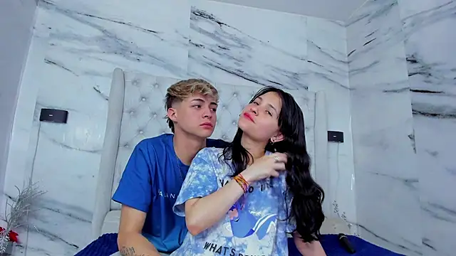 Ari and Storm online show from 09/26/25, 01:20