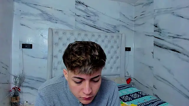 Ari and Storm online show from 11/21/25, 01:10