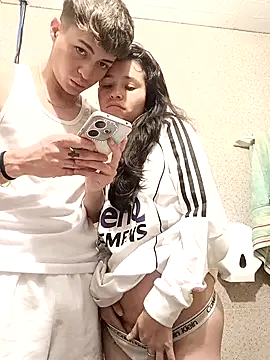 Ari and Storm online show from 11/30/25, 02:43