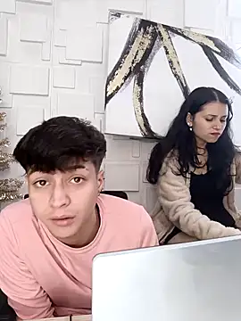 Snapshot of Ari_and_Storm chatting on 04/18/26, 03:49 Ari and Storm online show from 04/18/26, 03:49