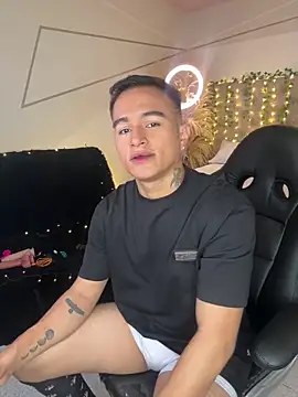 LiamDeep online show from 12/19/25, 09:44