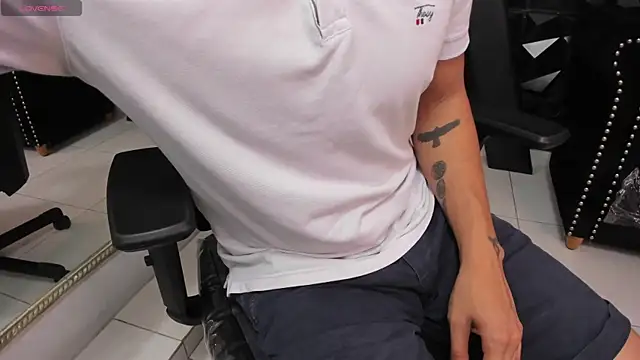 LiamDeep online show from 04/03/26, 01:53