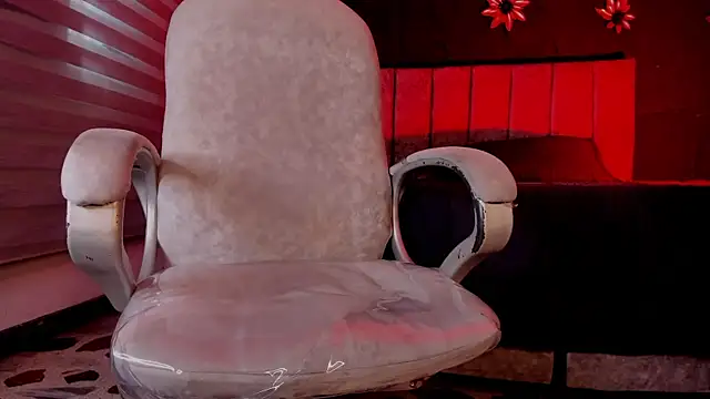 LiamDeep online show from 04/17/26, 08:23