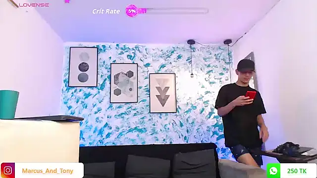 Snapshot of Marcus_and_Tony chatting on 09/30/25, 03:44 Marcus and Tony online show from 09/30/25, 03:44