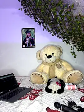 Snapshot of Melody_rouxxx chatting on 09/12/25, 12:22 Melody rouxxx online show from 09/12/25, 12:22