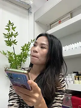 Baby-mmm online show from 11/04/25, 01:32