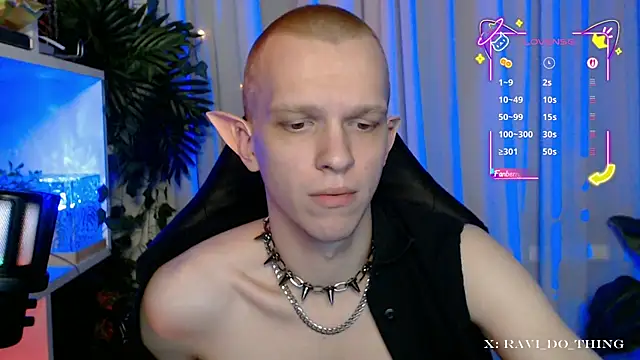 Snapshot of frozen_boy chatting on 11/20/25, 08:08 frozen boy online show from 11/20/25, 08:08