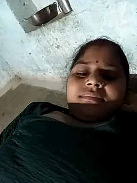 Sheema tyagi online show from 10/28/25, 09:06