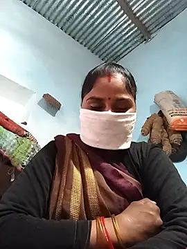 Sheema tyagi online show from 11/16/25, 08:31