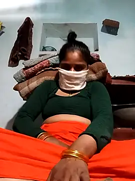 Sheema tyagi online show from 11/17/25, 08:42