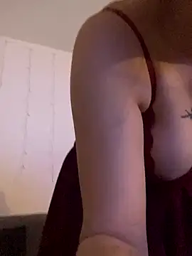 Hugox1123 online show from 12/18/25, 12:49