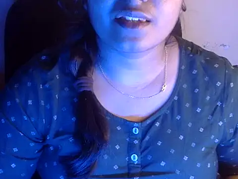 Aanya Hazel online show from 09/27/25, 04:45