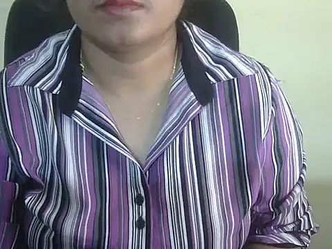 Aanya Hazel online show from 10/01/25, 04:35