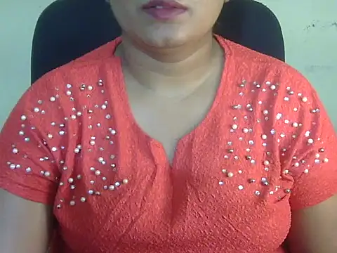 Aanya Hazel online show from 10/12/25, 07:24