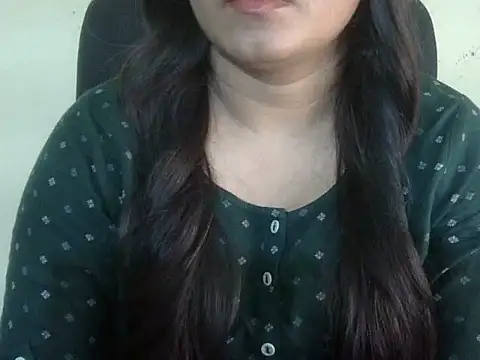 Aanya Hazel online show from 10/31/25, 01:56