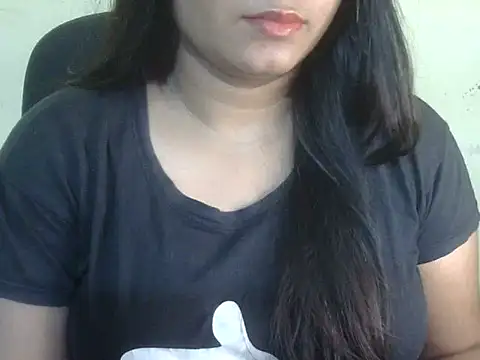 Aanya Hazel online show from 11/04/25, 10:53