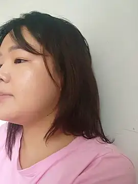 Snapshot of Innogin chatting on 09/18/25, 04:36 Innogin online show from 09/18/25, 04:36