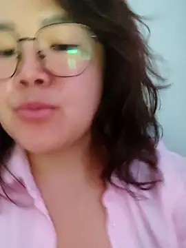 Snapshot of Innogin chatting on 10/11/25, 07:12 Innogin online show from 10/11/25, 07:12