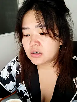 Snapshot of Innogin chatting on 10/16/25, 05:08 Innogin online show from 10/16/25, 05:08