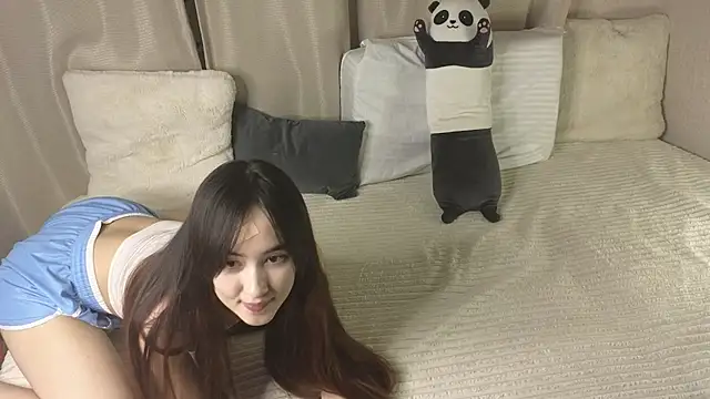 SakuraVelvet online show from 09/17/25, 03:35