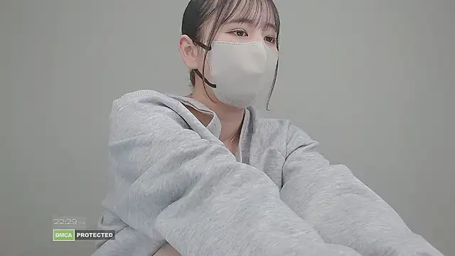 Snapshot of CocoaMilk18 chatting on 02/22/26, 01:31 CocoaMilk18 online show from 02/22/26, 01:31