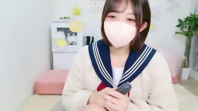 Hinata Sun online show from 09/27/25, 10:53