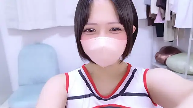 Hinata Sun online show from 03/23/26, 05:50