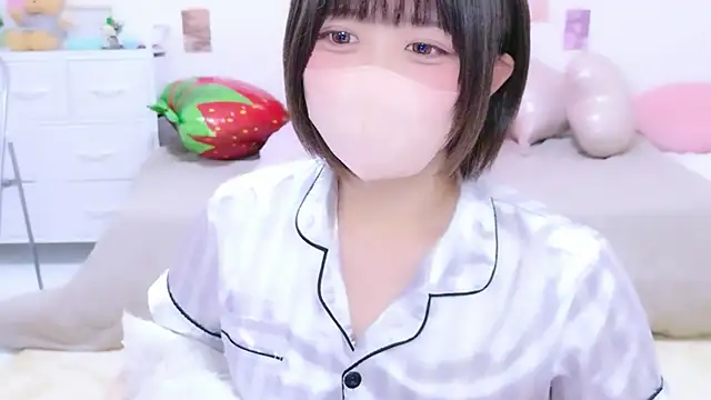 Hinata Sun online show from 04/01/26, 12:28