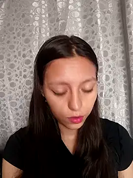 Snapshot of Lahila_ chatting on 09/18/25, 01:24 Lahila online show from 09/18/25, 01:24