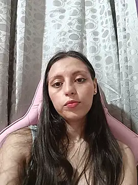 Snapshot of Lahila_ chatting on 06/30/26, 04:08 Lahila online show from 06/30/26, 04:08