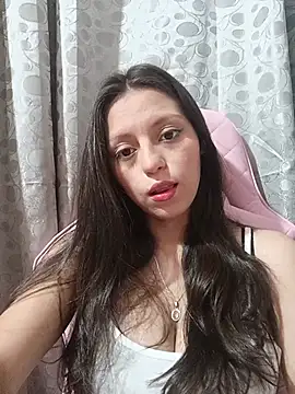 Snapshot of Lahila_ chatting on 07/03/26, 02:12 Lahila online show from 07/03/26, 02:12