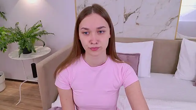 Snapshot of AmadaReine chatting on 10/03/25, 04:04 AmadaReine online show from 10/03/25, 04:04