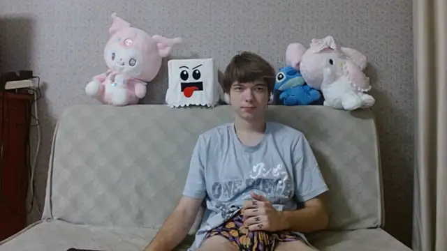 Snapshot of hilt_on_ chatting on 10/12/25, 07:40 hilt on online show from 10/12/25, 07:40