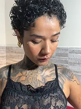 Snapshot of xbigpeach chatting on 01/11/26, 02:38 xbigpeach online show from 01/11/26, 02:38