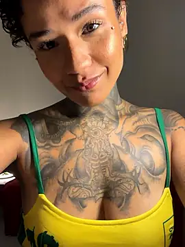 Snapshot of xbigpeach chatting on 01/13/26, 11:10 xbigpeach online show from 01/13/26, 11:10